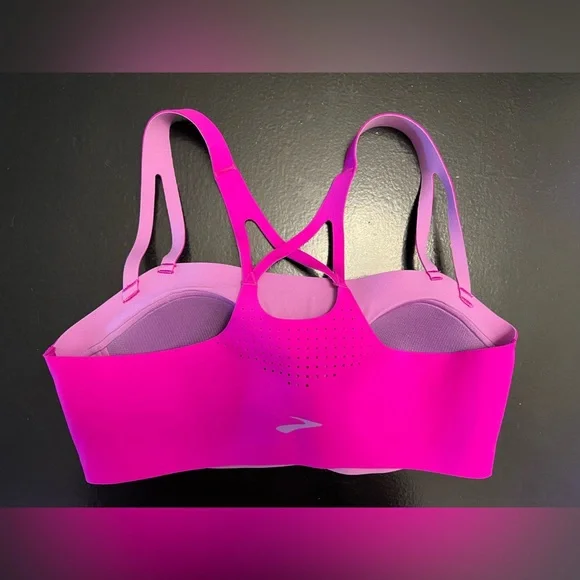 Sports bra - Picture 2 of 2